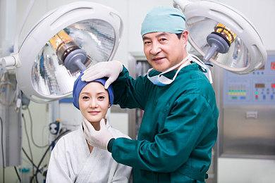 传《战神》新作将重返希腊 以年轻版奎爷为主角