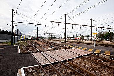 《奥日》总监：《巫师4》不是3代一批人开发 品牌没啥用